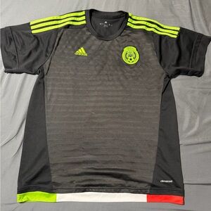 Mens size XL adidas soccer mexico jersey 2015/2016